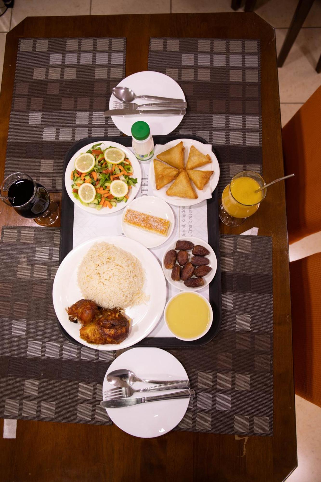 Golden Suites Jubail ภายนอก รูปภาพ